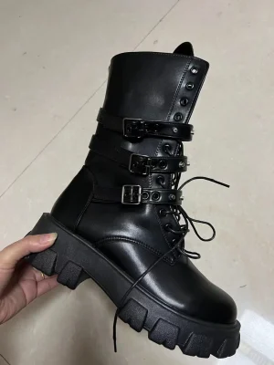 Women Autumn Winter Fashion Lace-up Zipper Botas Mujer Boots Sports