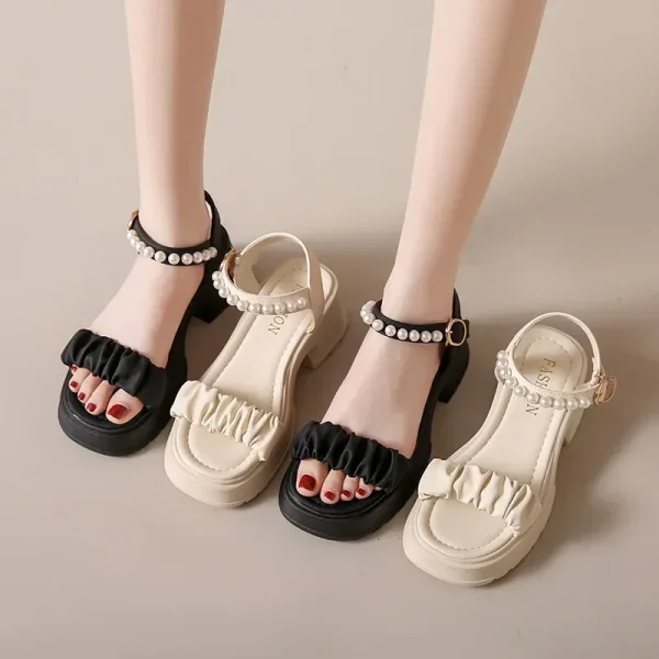 Summer New Round Toe Open Toe Pearl Chain Buckle Thick Sole