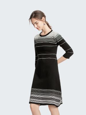 Plus Size Women’s Striped Slim Fit Round Neck Knitted Mid-Length Dress