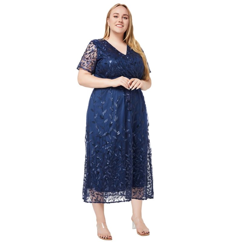 Plus Size V-Neck Sequin Embroidery Bridesmaid Dress for Spring & Summer