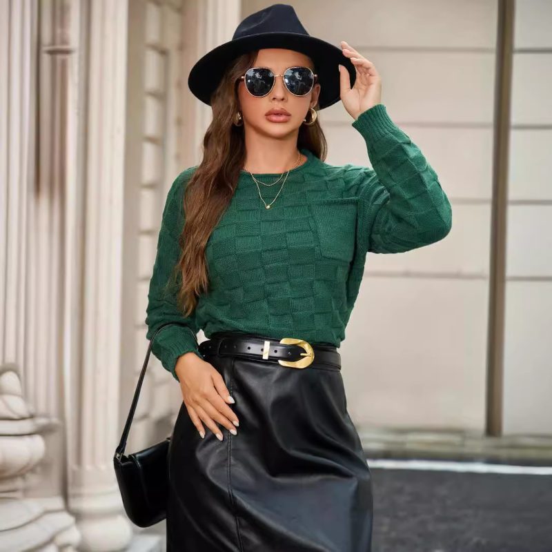 Women's Solid Color Round Neck Pullover Sweater with Pockets - Image 2
