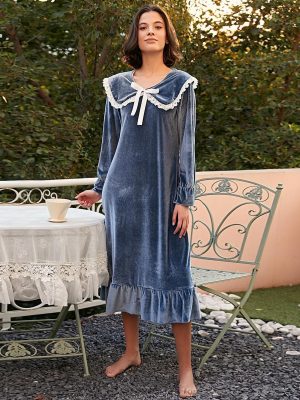 Women’s Fleece-Lined Royal Doll Collar Nightdress for Winter