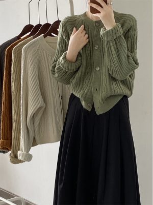 Women’s Round Neck Twist Knit Loose Cardigan Sweater