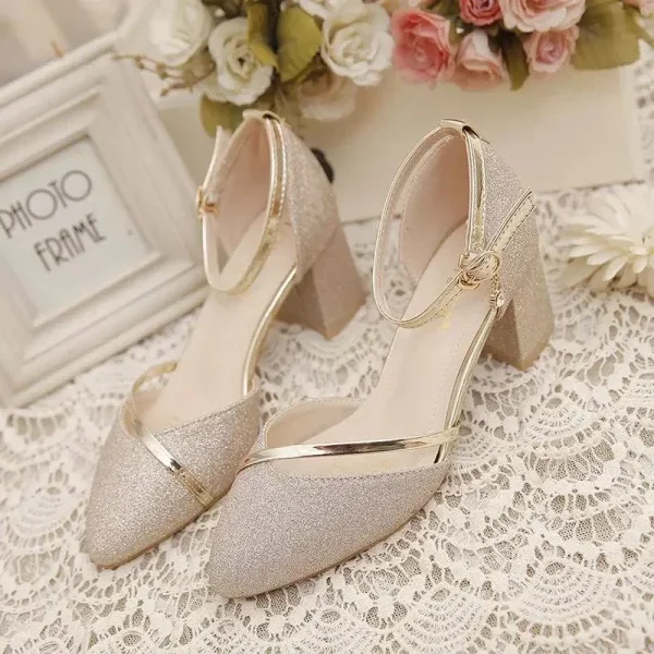 Sexy Women Wedding Send Each Other with High Heels Ladies Ladies Fashion - Image 4