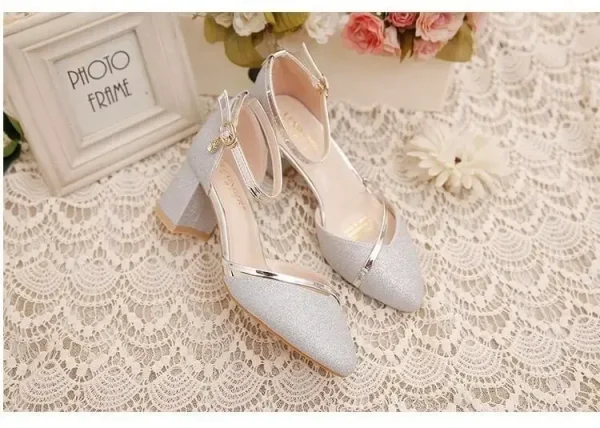 Sexy Women Wedding Send Each Other with High Heels Ladies Ladies Fashion - Image 8