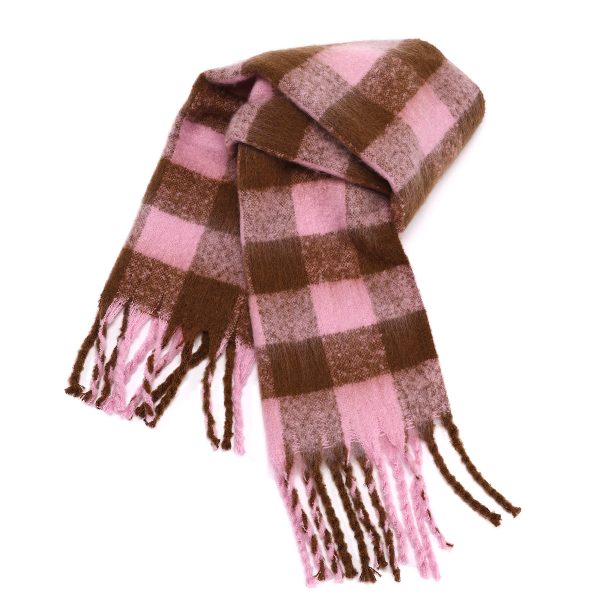 Women’s Thickened Black & White Checkerboard Winter Scarf - Image 3