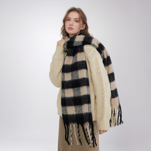 Women’s Thickened Black & White Checkerboard Winter Scarf - Image 2