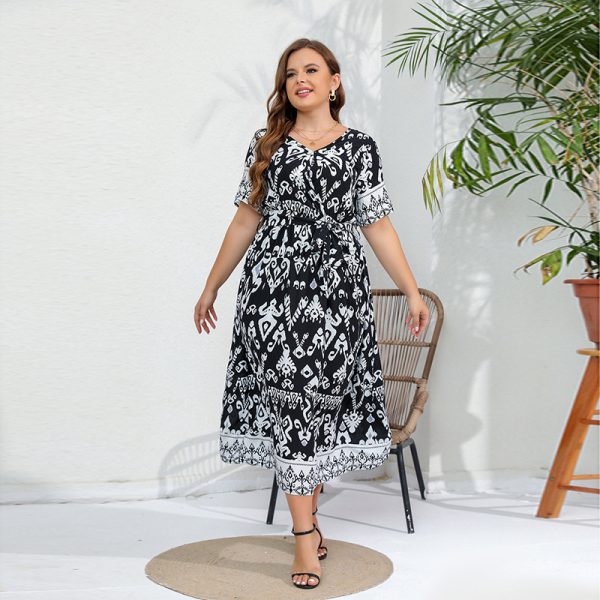 Plus Size Elegant V-Neck Dress with Elastic Waist - Image 2