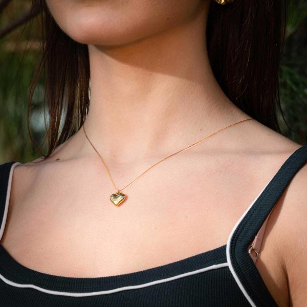 Three-Dimensional Peach Heart Clavicle Necklace