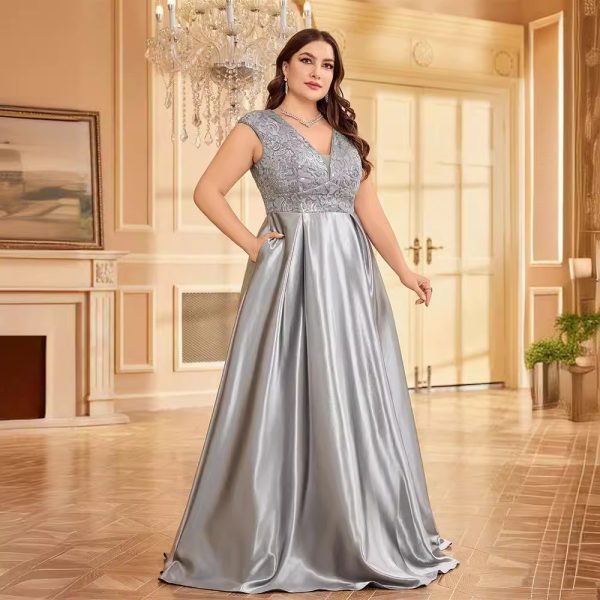 Plus Size V-Neck Fishtail Cocktail Evening Dress - Image 2