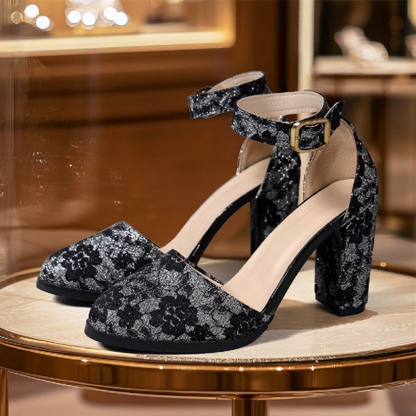 Lace Closed-Toe Chunky Heel Sandals with Ankle Strap Buckle - Image 4