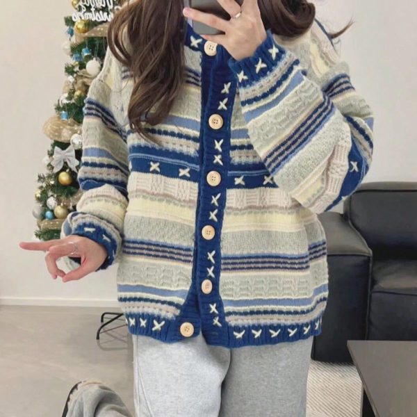 Women's Round Neck Striped Retro Sweater Cardigan