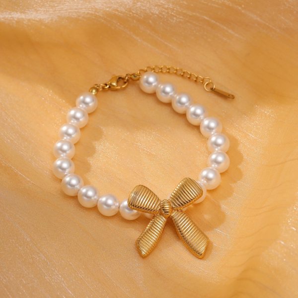 Elegant Bow Pearl Titanium Steel Bracelet 18K Gold Plated