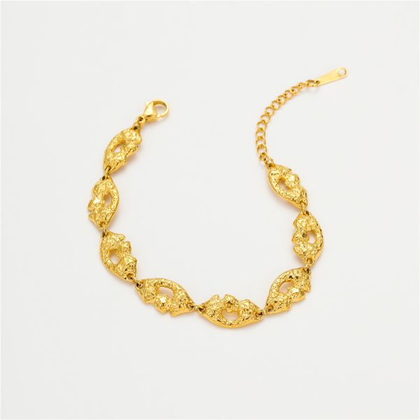 Retro Stainless Steel Gold Plated Frosted Cutout Bracelet - Image 4