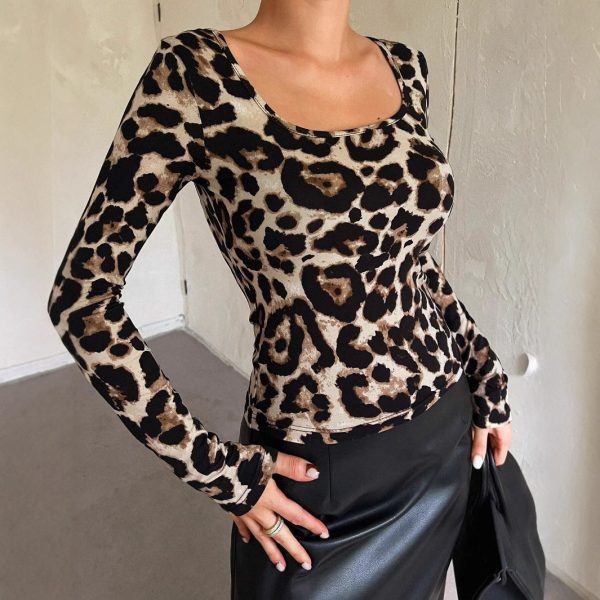 Leopard Print Scoop Neck Slim Fit Long Sleeve Top for Women - Spring Fashion - Image 4