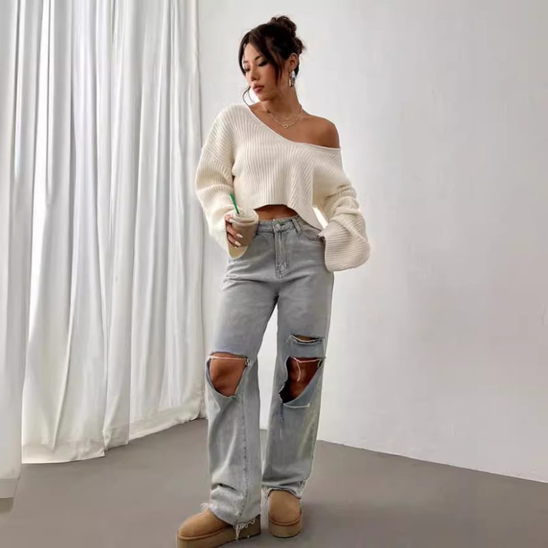 Women’s Cropped V-Neck Off-Shoulder Ribbed Knitted Sweater - Image 3