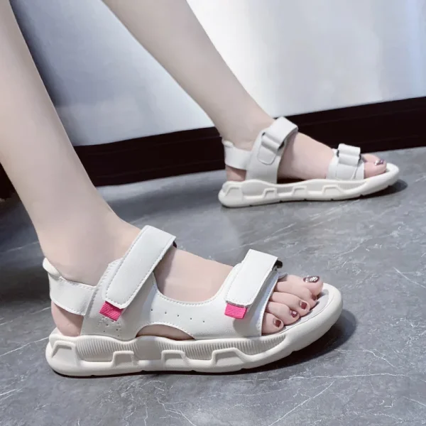 Women's Summer 2025 New Fashion Casual Flat Soft Leather Soft Sole Beach Women's Shoes - Image 2