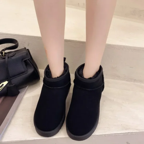 Snow Boots Women's Short Tube Thickened Cotton Shoes Non-slip Winter New Shoes - Image 3