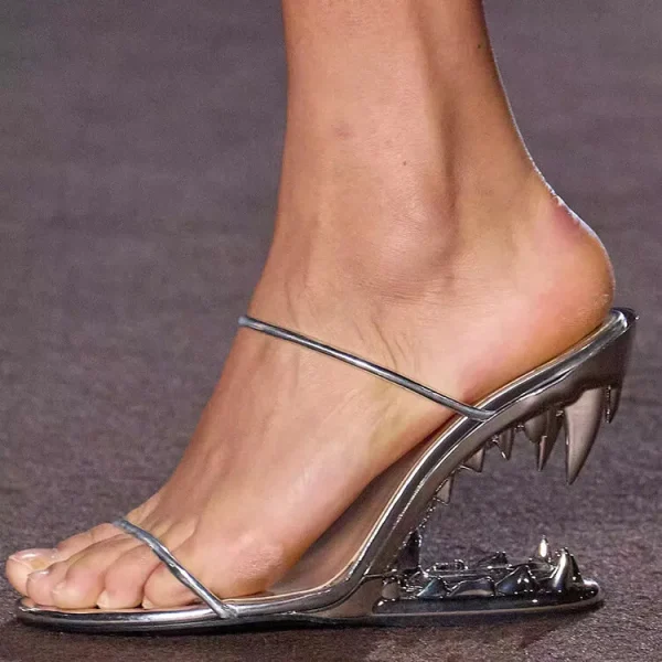 Summer New Metal Tooth Sandals, High-heeled Shoes, Fashion Shows, Women's Dresses - Image 12