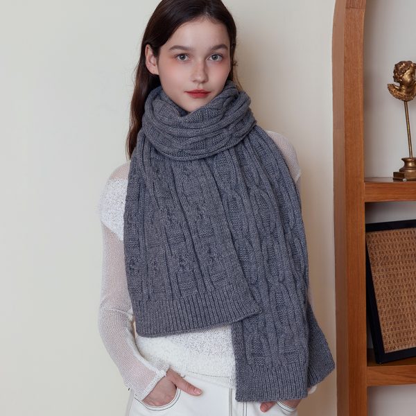 Women’s Winter Thickened Solid Color Knitted Woolen Scarf Shawl - Image 2