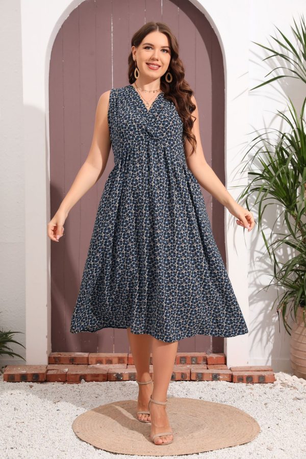 Plus Size Floral Print V-Neck Sleeveless Swing Dress - Image 3