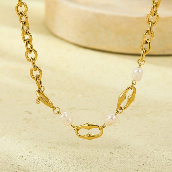 Stainless Steel Necklace with Pearl Inlay High Grade Clavicle Chain for Women - Image 4