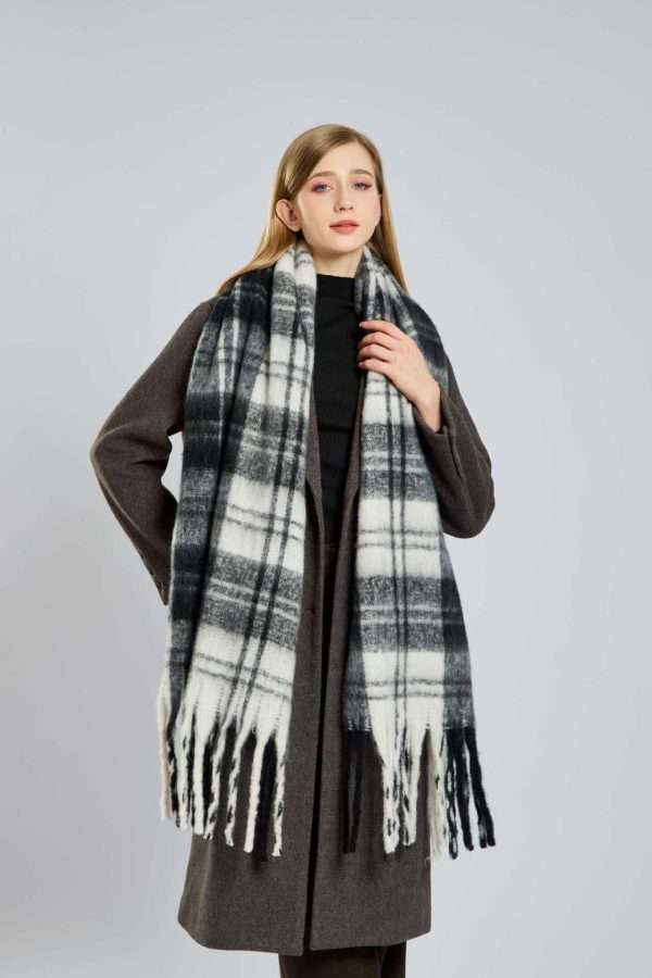 Mohair Plaid Tassel Scarf for Women - Soft & Warm Winter Luxury - Image 2