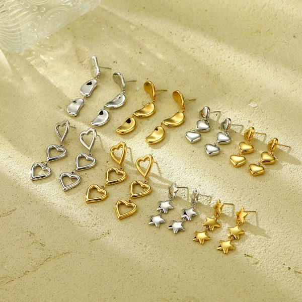 Retro Love 18K Gold Star Design Titanium Steel Stud Earrings - Image 2