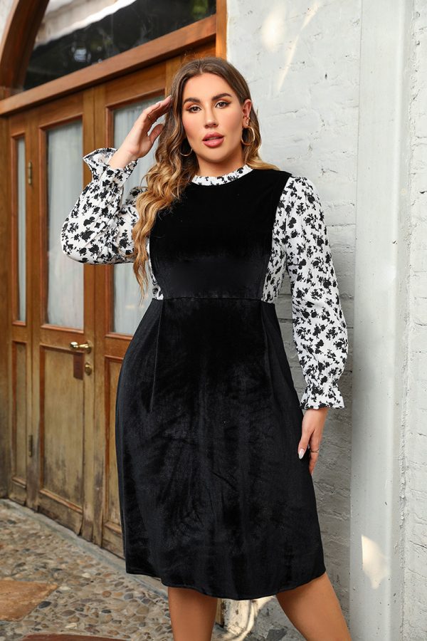 Plus Size Floral Patchwork Velvet Dress - Image 2