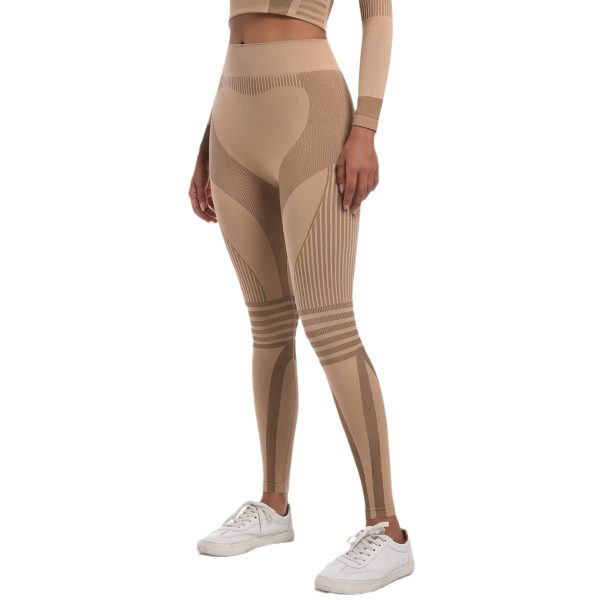 Seamless Knitted Yoga and Outdoor Sports Pants Set for Women - Image 4