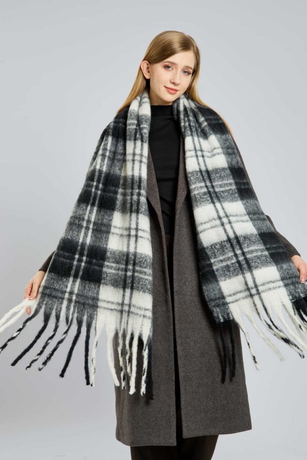 Mohair Plaid Tassel Scarf for Women - Soft & Warm Winter Luxury - Image 3