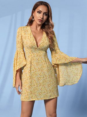 Popular Printed Waist-Controlled Low Cut Romantic Bay Sleeve Dress