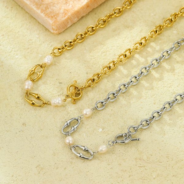 Stainless Steel Necklace with Pearl Inlay High Grade Clavicle Chain for Women - Image 2