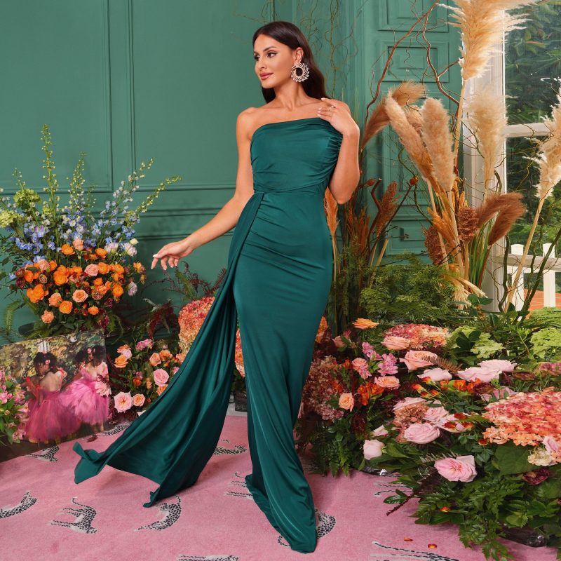 Elegant Boat Neck Wrapped Chest Cocktail Dress