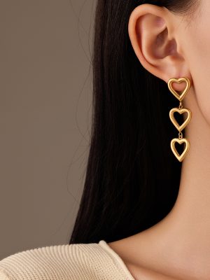 Retro Love 18K Gold Star Design Titanium Steel Stud Earrings