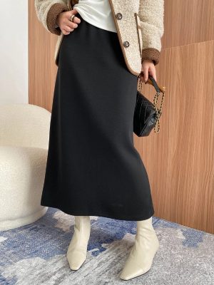 High-End Woolen A-Line Skirt with Back Slit & Slimming Fit