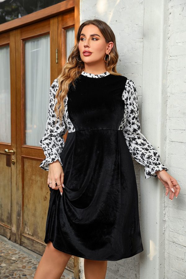 Plus Size Floral Patchwork Velvet Dress - Image 3