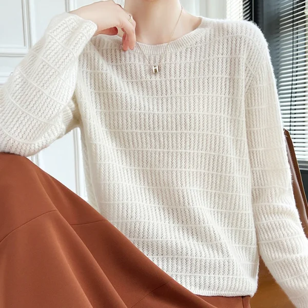 winter new women's sweater  merino wool round neck - Image 2