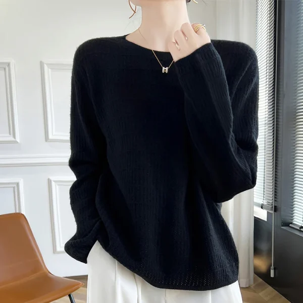 winter new women's sweater  merino wool round neck - Image 4