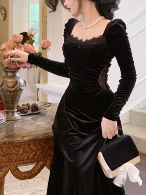 Gothic Vintage Black Long Sleeve Dress Woman