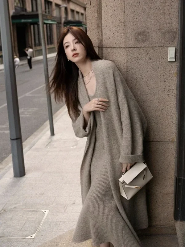 Women's Autumn and Winter Thickened Comfortable Loose Long Sweater Jacket - Image 2