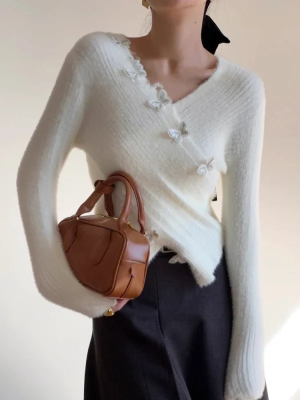 Woman Fashion Slim V-Neck Knitted Sweater Autumn