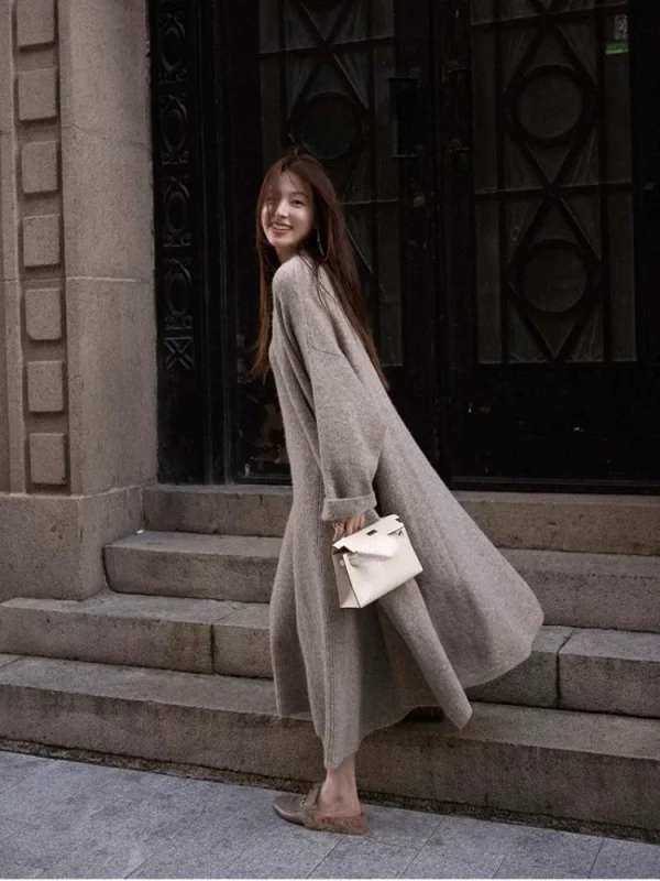 Women's Autumn and Winter Thickened Comfortable Loose Long Sweater Jacket - Image 3