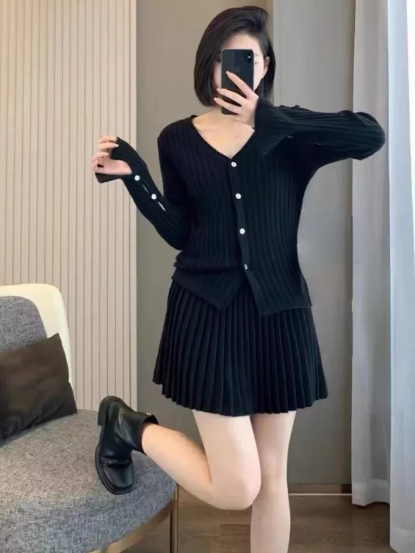 Knitted Suit for Women Korean Slim Short Cardigan Top - Image 4