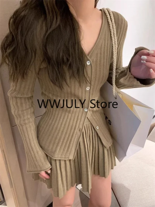 Knitted Suit for Women Korean Slim Short Cardigan Top - Image 3