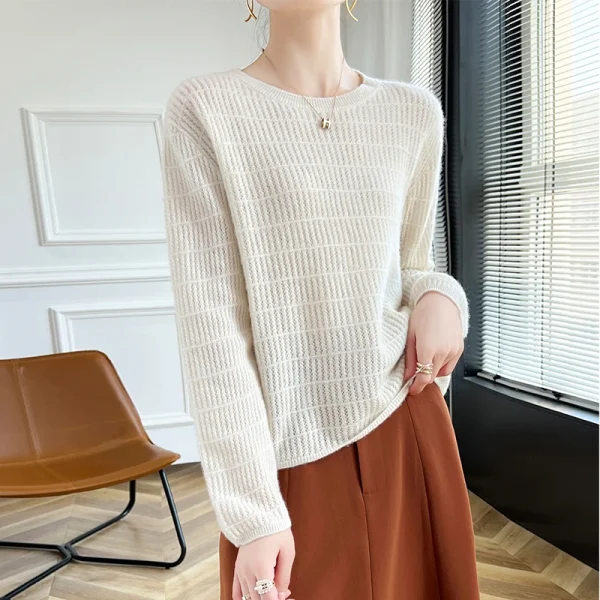 winter new women's sweater  merino wool round neck - Image 5