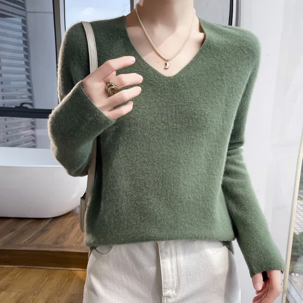 Wool Autumn-winter cashmere sweater Women's V-neck - Image 3