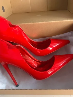 Red Women Fashion Pointy Toe High Heel Shoes Sexy