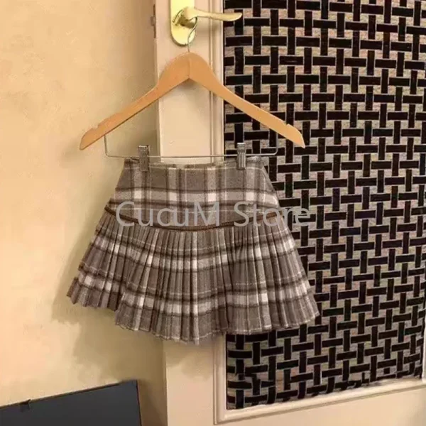 Aesthetic Old Money Mini Pleated Woolen Plaid Skirt - Image 6