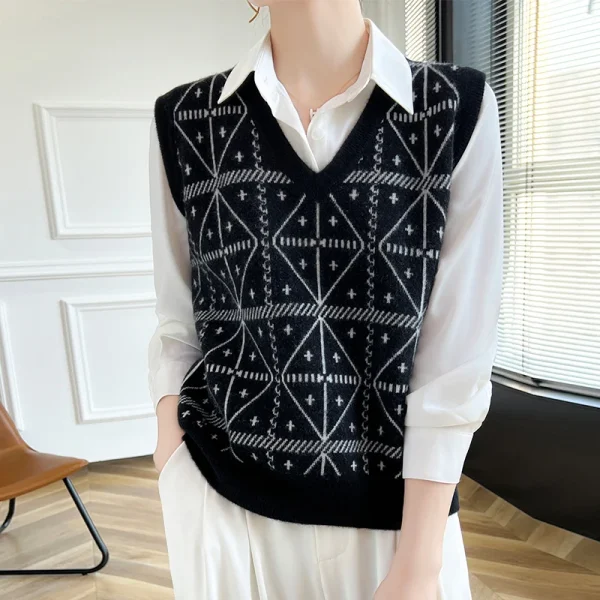 Wool vest New V-neck jacquard knitted vest in autumn - Image 4